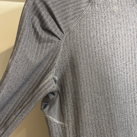 Lululemon Think Fast Heathered Herringbone Long Sleeve sz 6 - Picture 2 of 4
